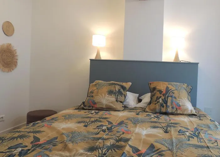 ベッド・アンド・ブレックファスト Les Treilles D'en Peyre Nogaret