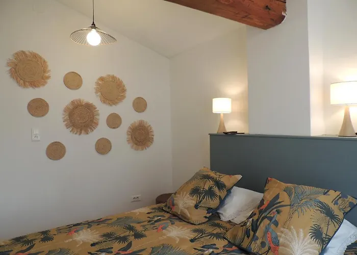 ベッド・アンド・ブレックファスト Les Treilles D'en Peyre Nogaret